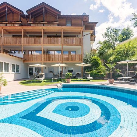 Wanderhotel Teiserhof Funes  Exterior photo