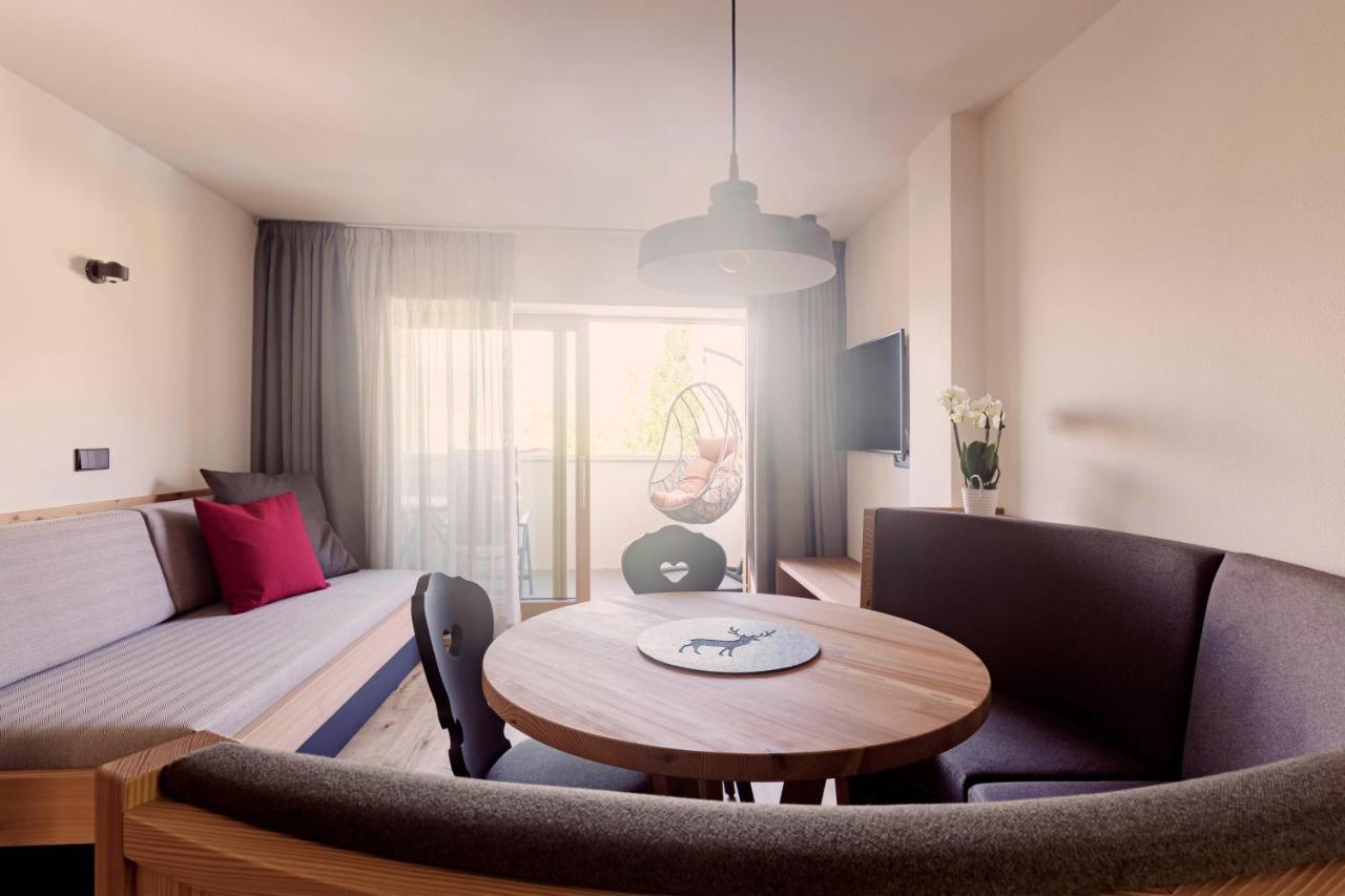 Wanderhotel Teiserhof Funes  Exterior photo